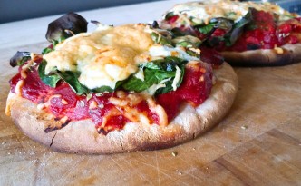 snelle makkelijke pizza met 5 ingrediënten